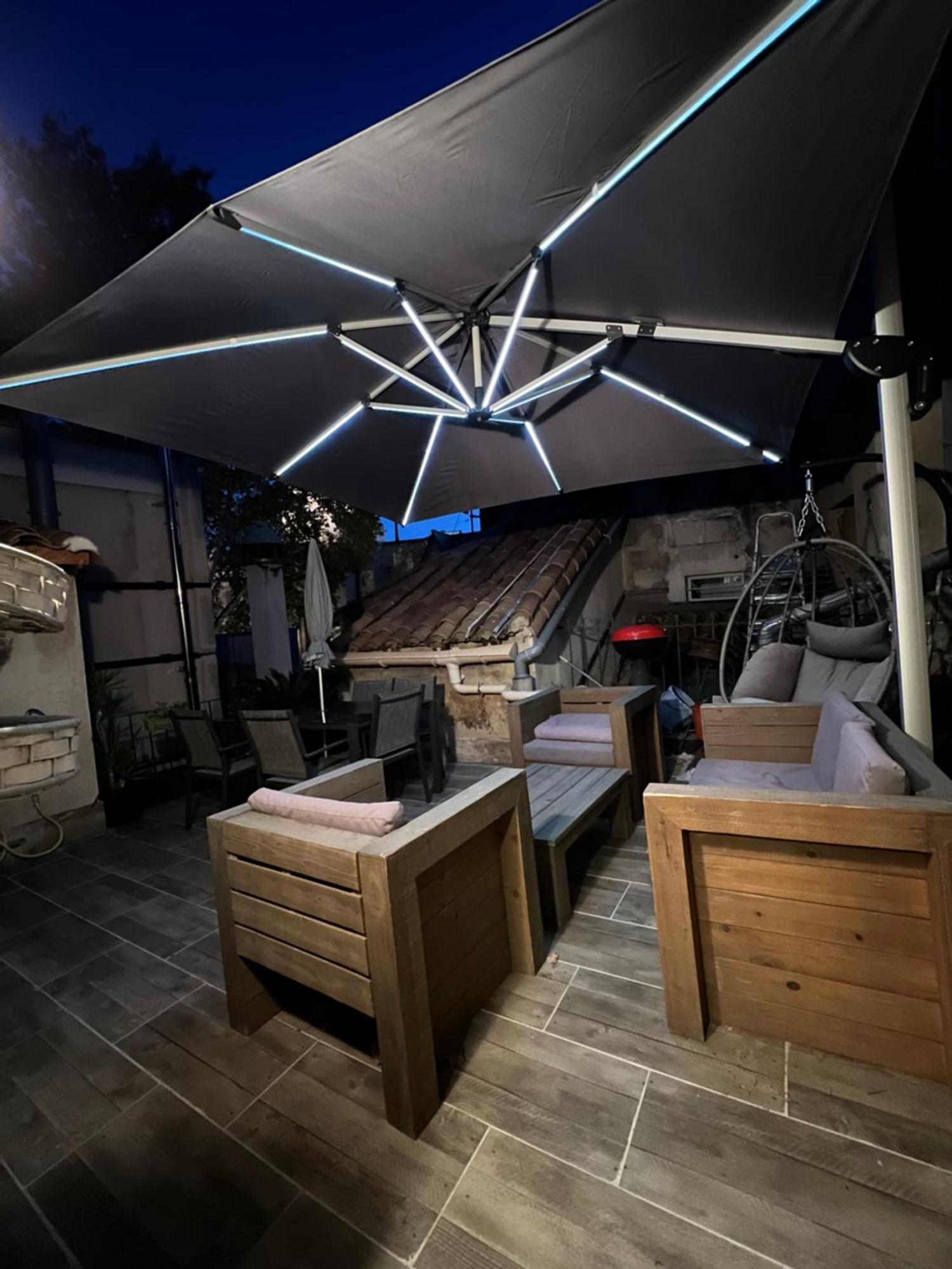 Апартаменти Renove, Vue Sur Palais Des Papes, Terrasse Et Wifi Troisieme Etage Авіньйон Екстер'єр фото